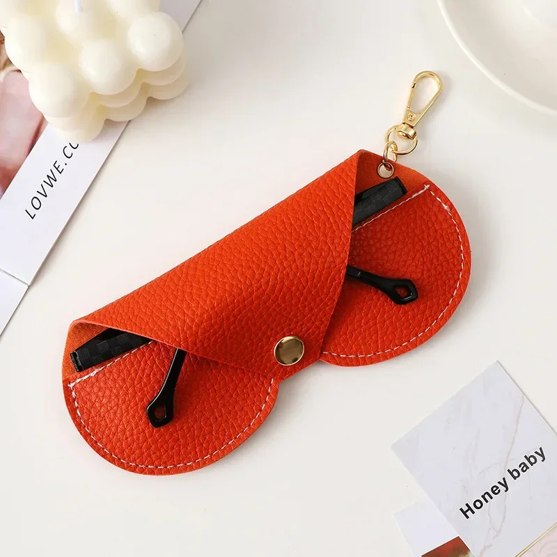 PUレザーハンギンググラスカバー,光沢のあるエンボス加工,ポ - Travel Reading Accessories のレビューと価格